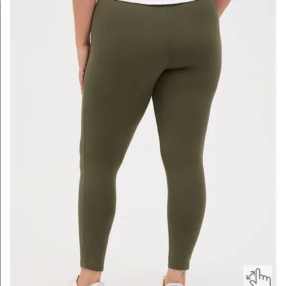 ⭐️SOLD⭐️🆕💚TORRID Deconstructed Premium Legging- NWT💚 - Picture 4 of 7